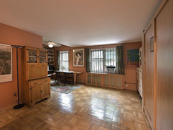 5th image of 100 Park Ter W APT 1H