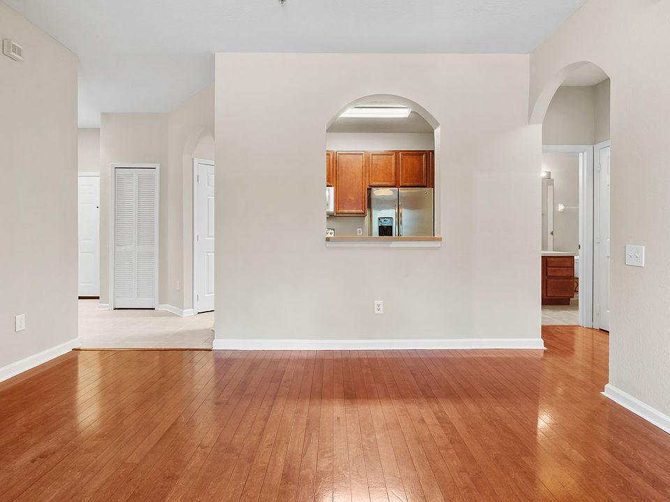 1st image of 3224 Dante Dr Unit 102