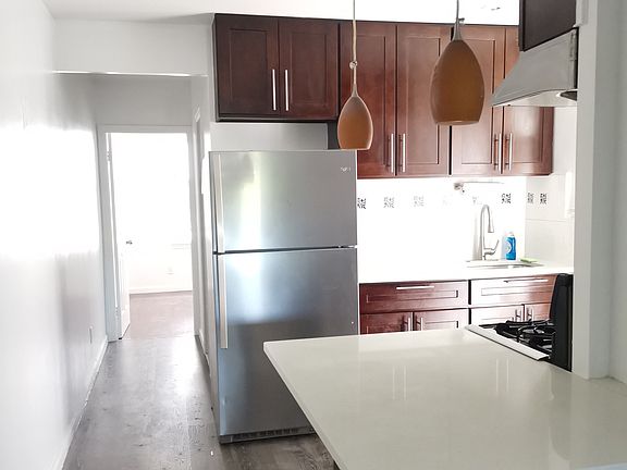 2nd image of 89 Dahlgren Pl Floor 1