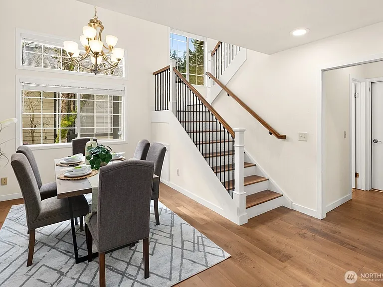 24341 SE 42nd Pl — Photo 25