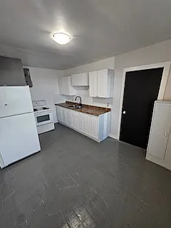 4 Front St E #12 — Photo 5