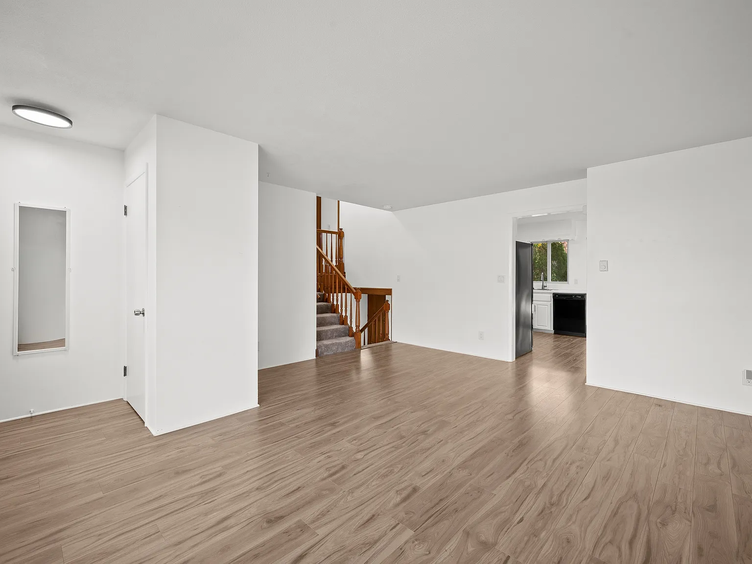 2 bed, 1604 sqft, $1,950 — Photo 4
