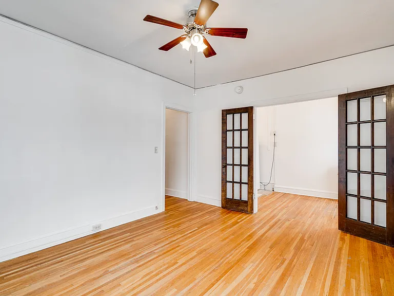 Summit Hill Apartments — Photo 44