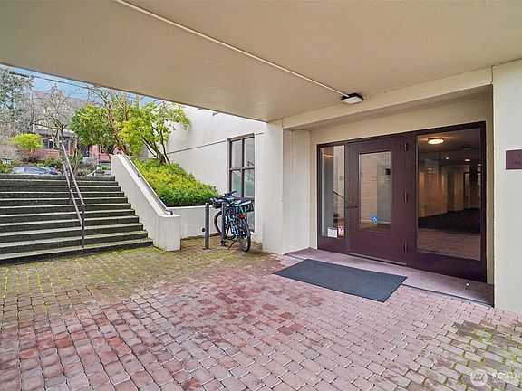 5th image of 1400 2nd Avenue N #284
