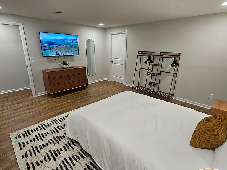 8391 Cliffthorne Way — Photo 25