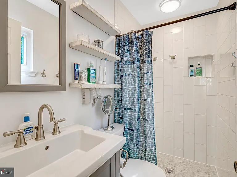9231 N Landgreen St — Photo 12
