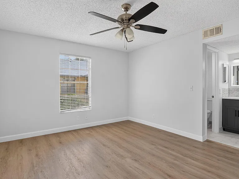 6323 La Costa Dr #M — Photo 15