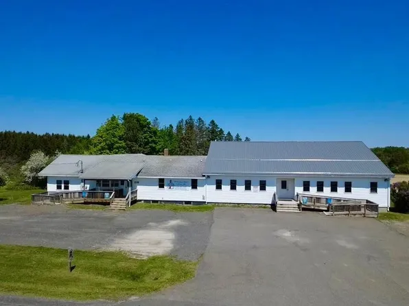 559 Sweden St, Caribou, ME 04736