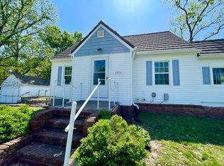 2705 S Santa Fe Rd, Independence, MO 64052