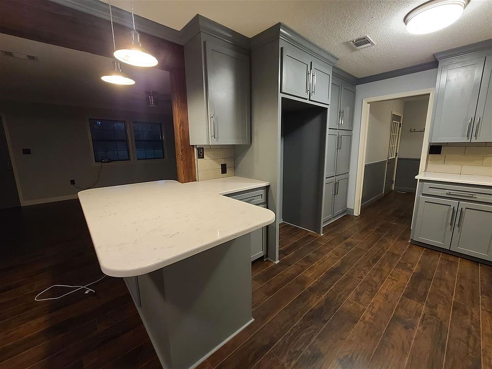 2nd image of 86 Herring Ln