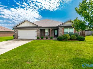 111 Stratman Dr, New Hope, AL 35760