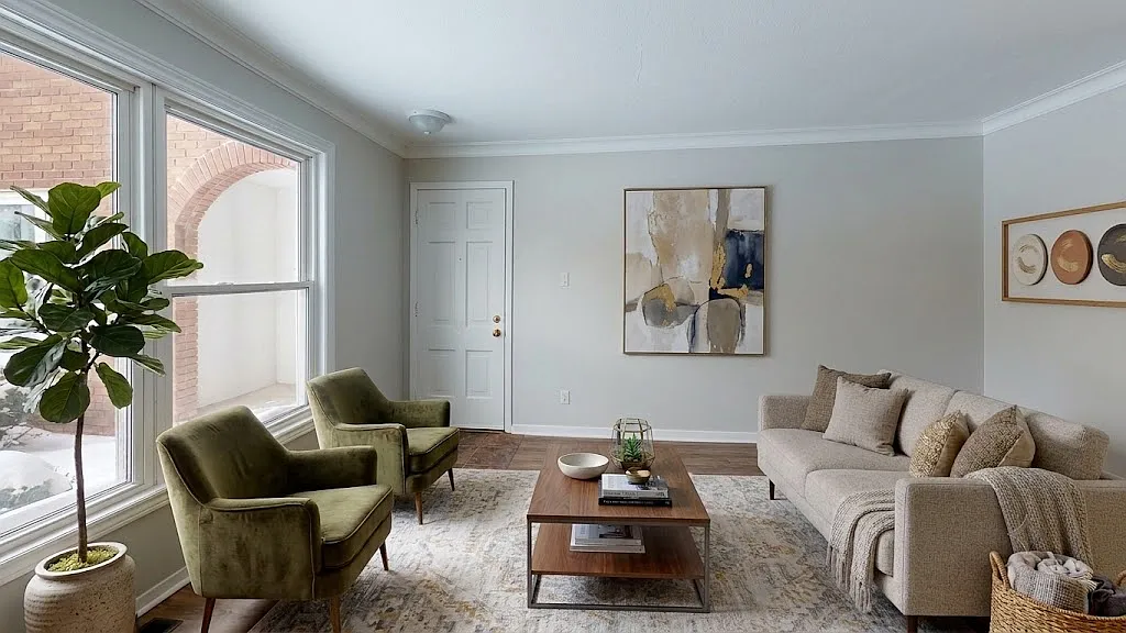 3 bed, $1,895 — Photo 1