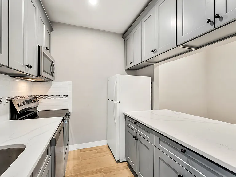 44 Sherman Ave #5G — Photo 6