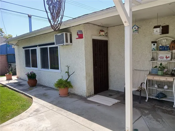 10302 Mattock Ave, Downey, CA 90241