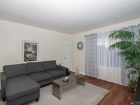 4th image of 1653 Pentecost Way Unit 9