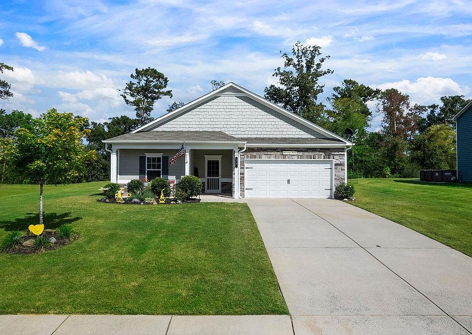 1st image of 38 Woody Way