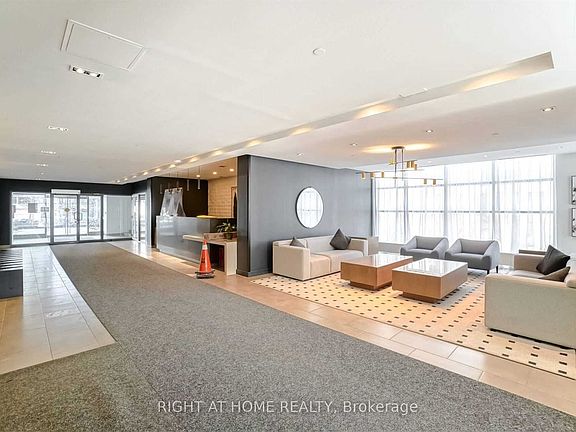 5th image of 15 Fort York Blvd W #1101