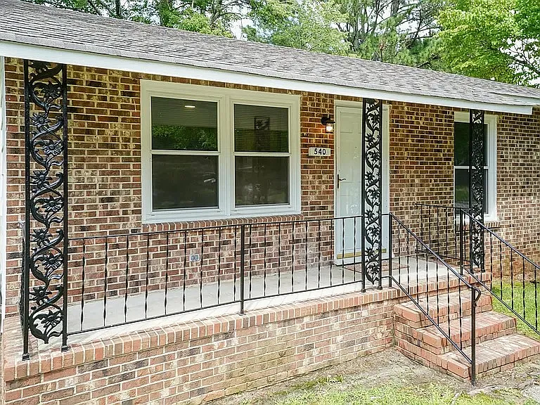 540 Lincoln Dr — Photo 6