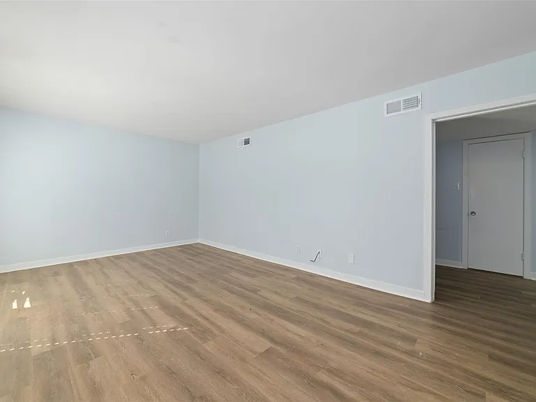 3300 Yorktown St #26 — Photo 8