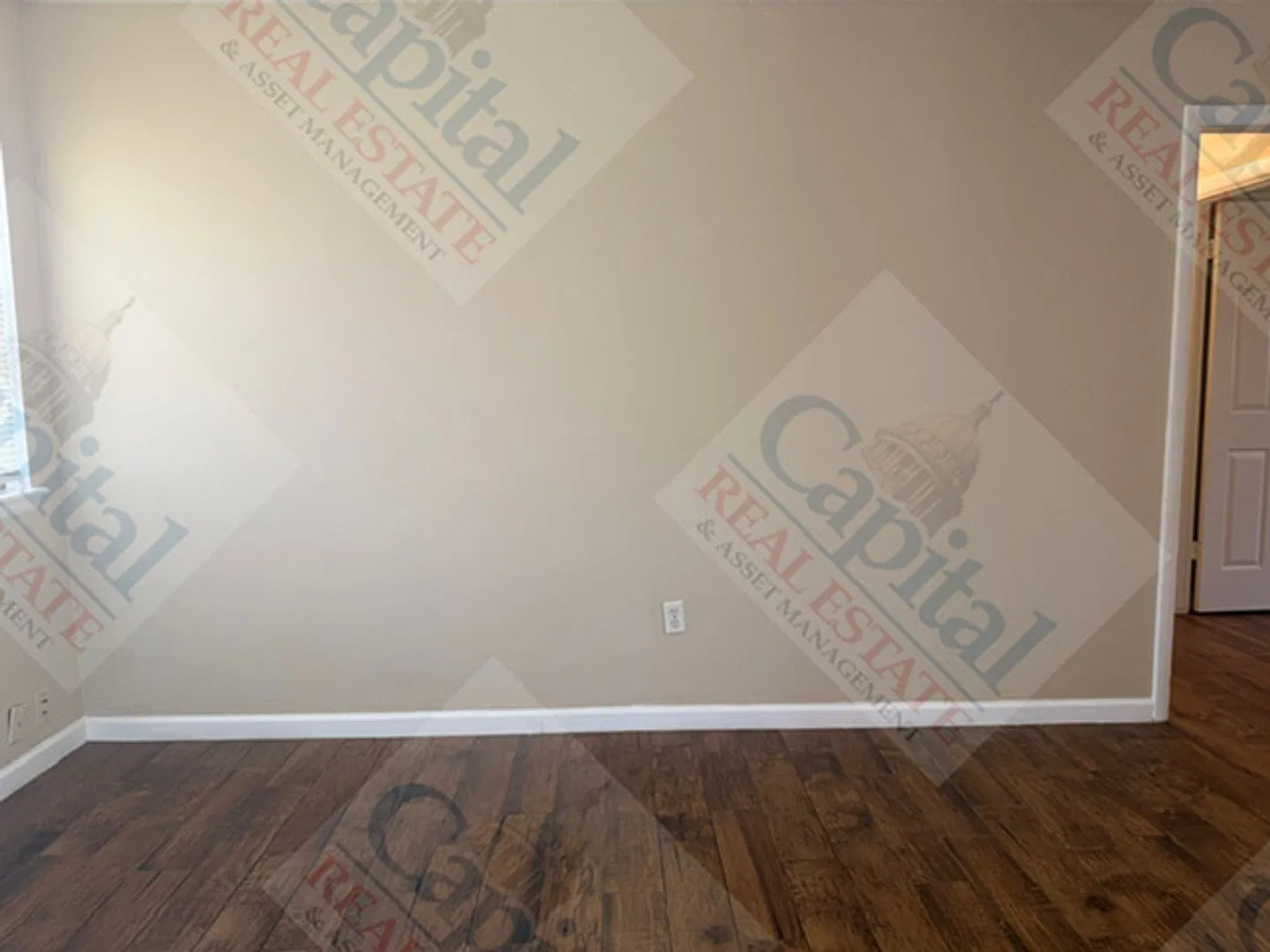 Cute Home Available! — Photo 3