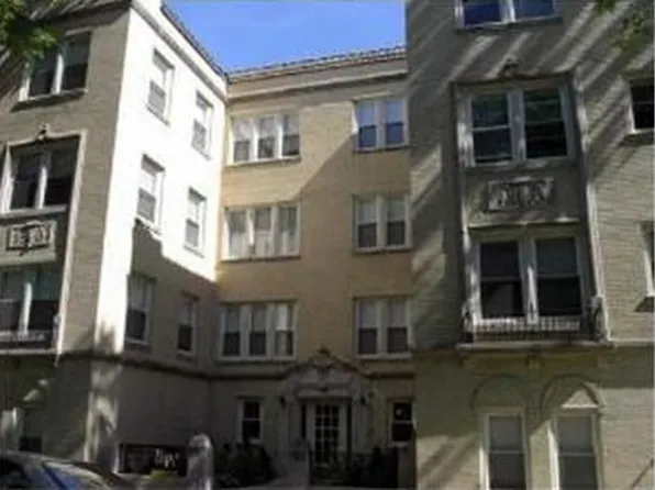 2606 W Glenlake Ave #3, Chicago, IL 60659