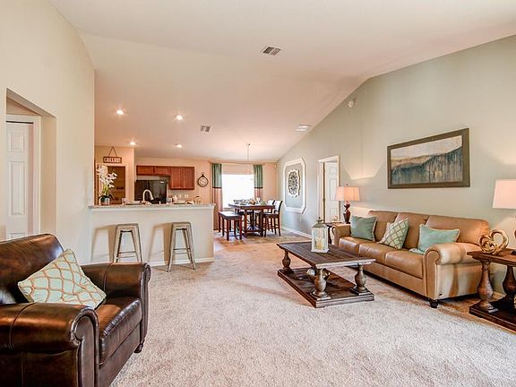 Orchid - The sunny and open gathering room welcomes you home