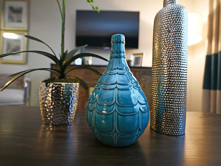 Dining area decor