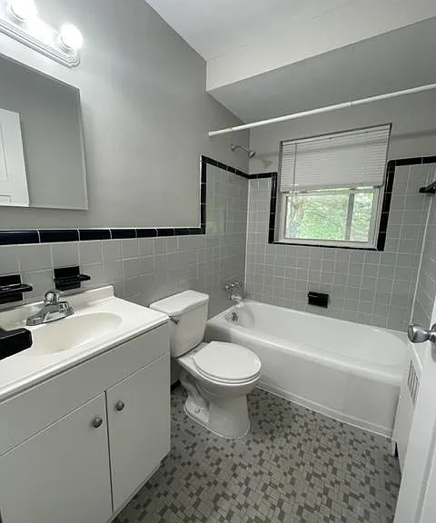 2816 Coolidge Hwy #28 — Photo 11