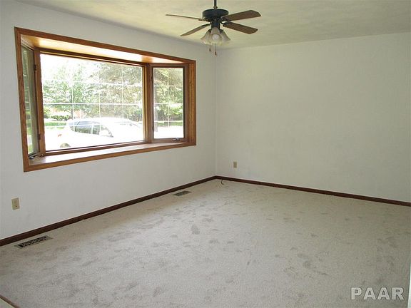 4th image of 717 N Trade Wind Dr