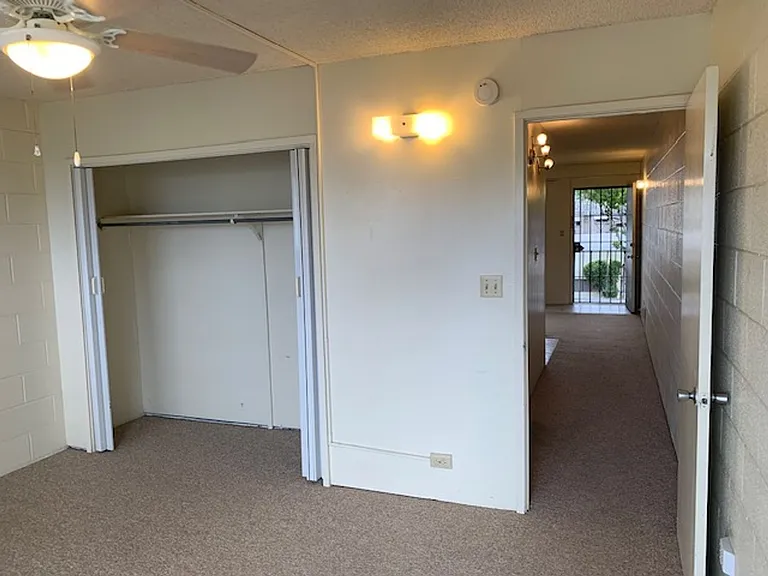 1669 Kewalo St — Photo 8