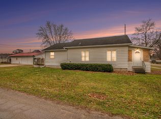 301 S Haver St, Hartford, MI 49057