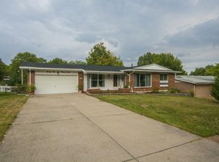 9227 Cordoba Ln, Saint Louis, MO