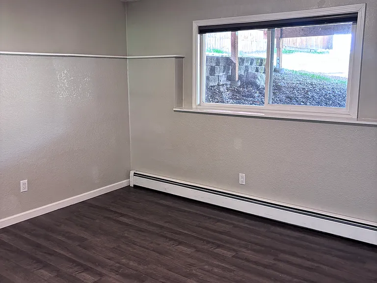1417 Matterhorn Way — Photo 17