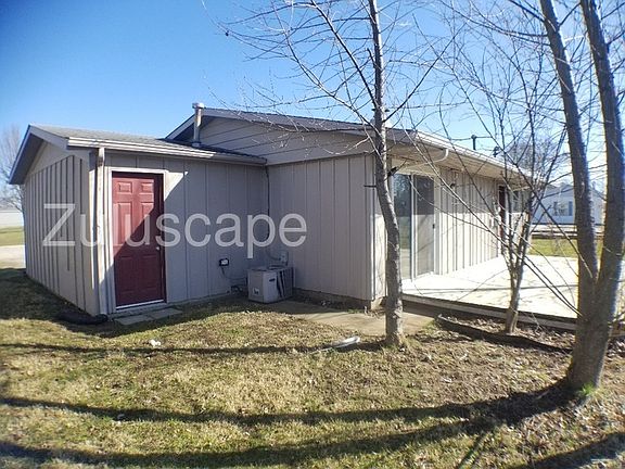 4th image of 905 N Hampton Blvd
