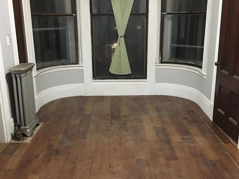 2nd image of 44 Summer St Floor 1