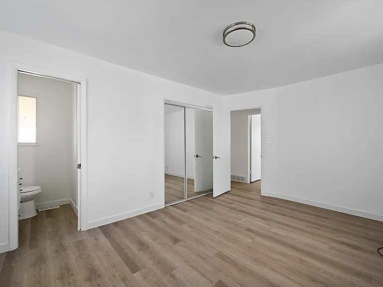 11044 S Temple Dr — Photo 21