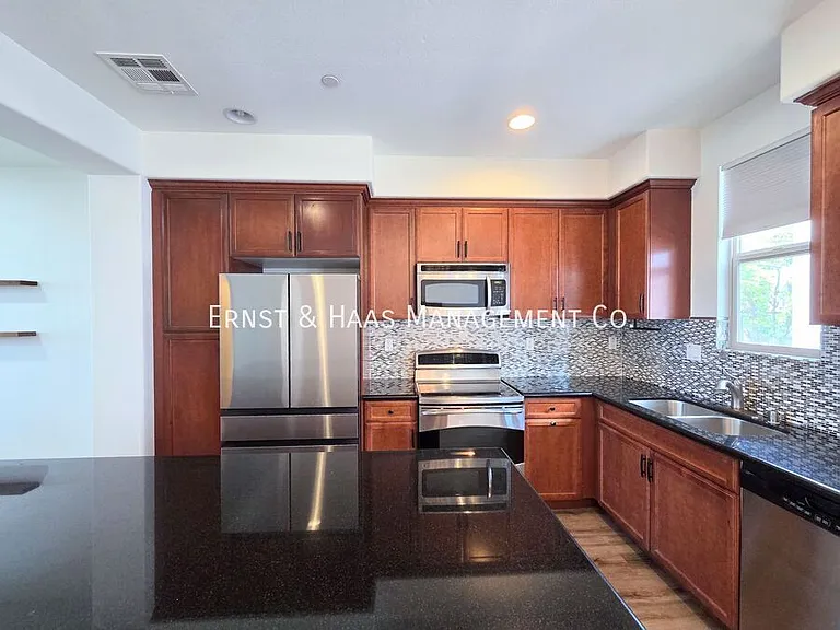 3003 N Pacific Coast Hwy — Photo 14
