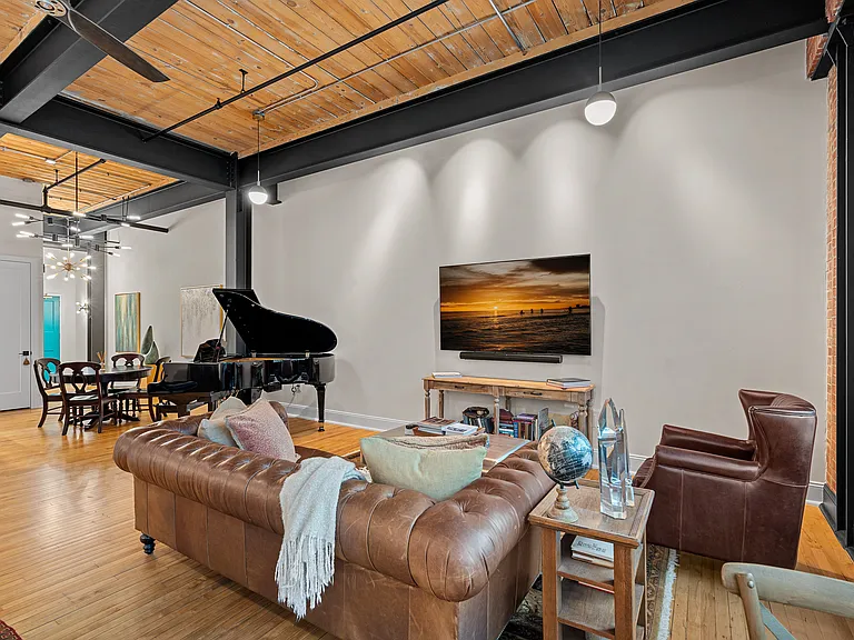 310 Arlington Ave #205 — Photo 9