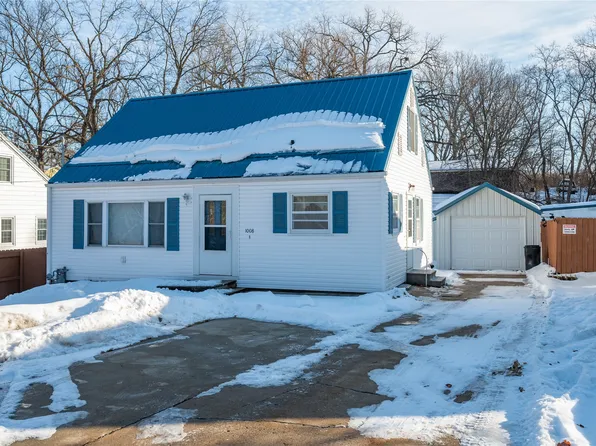 1008 1st St N, Newton, IA 50208
