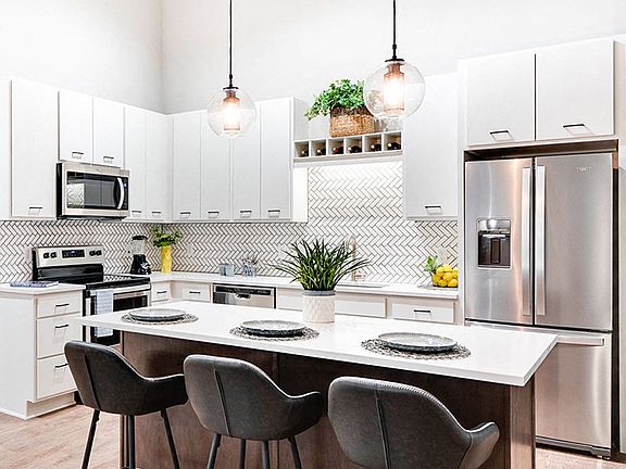 2nd image of 253 4th St E #202