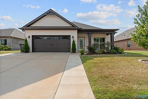 162 Rosemary Ayers Dr Photo 1