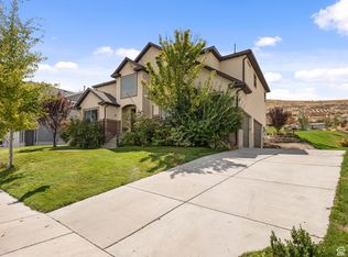 1982 E Pine Cone Rd, Eagle Mountain, UT 84005