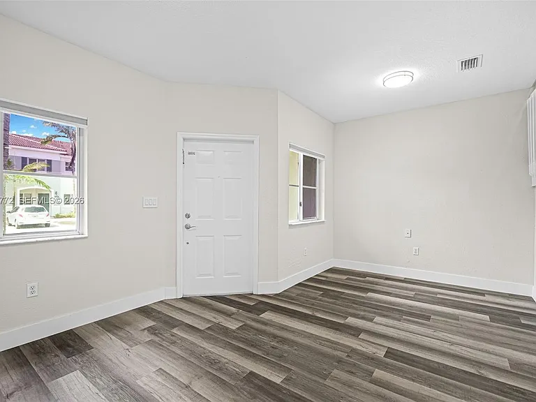 1681 SE 30th St #1681 — Photo 6
