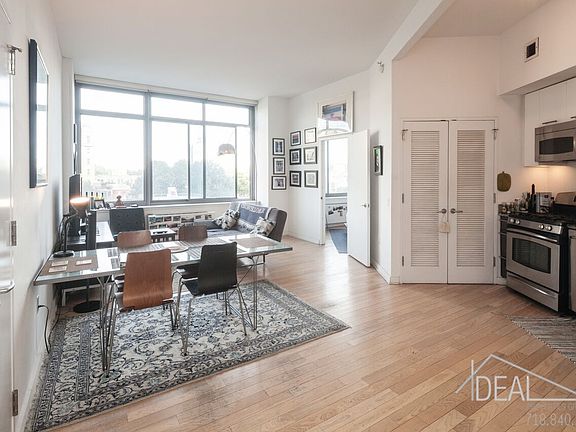 3rd image of 229 Ashland Pl