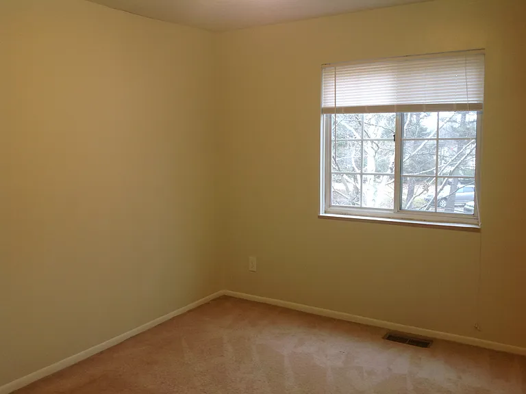 987 Wadsworth Rd #B — Photo 8