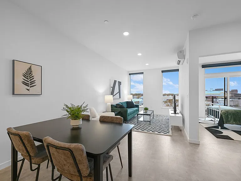 The Common Place Apartments — Photo 27