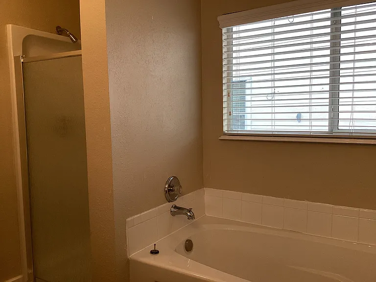 255 Crystal Isle Dr — Photo 11