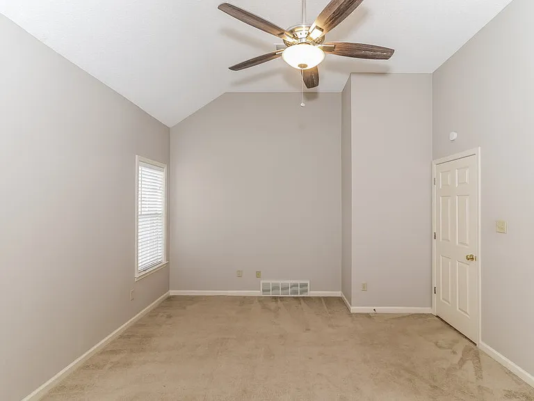 7743 Shadow Hills Dr — Photo 9