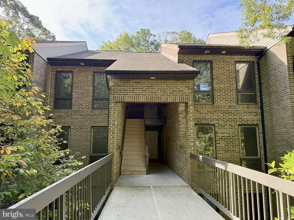 44691 White Oak Ct APT 503, California, MD 20619