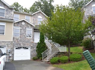 34 Autumn Ridge Rd, Morris Plains, NJ 07950